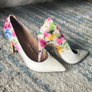 Christian Siriano White and Pink Floral Heels